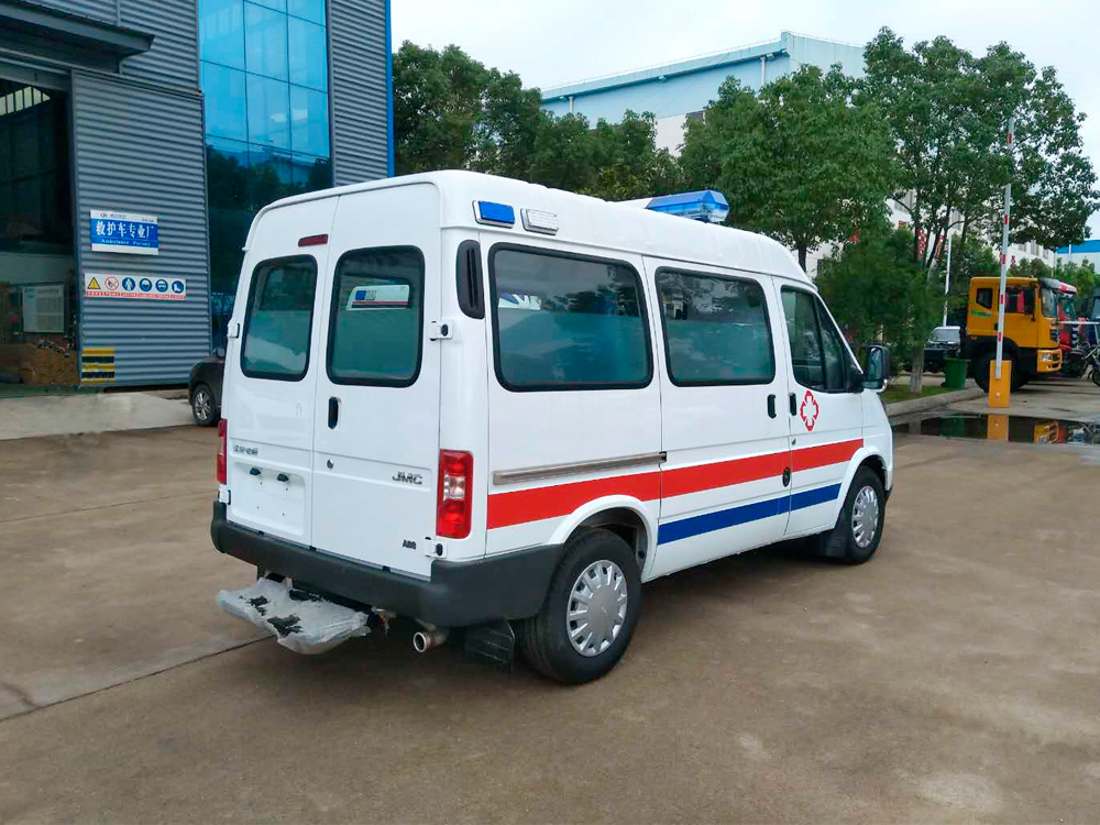 國六江鈴特順120救護(hù)車(短軸)